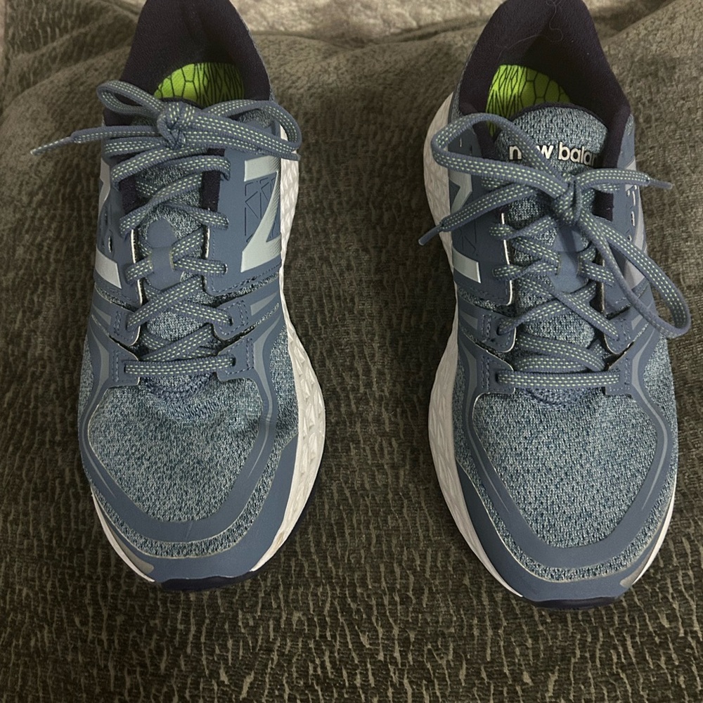 New Balance Fresh Foam Vongo size 8.5